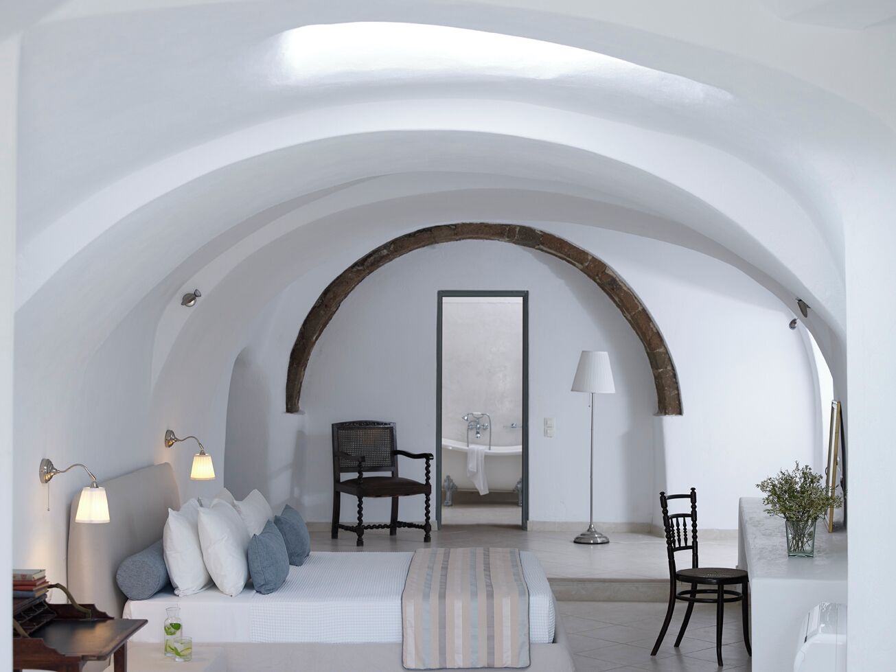 1 bedroom, in-room safe, individually decorated, individually furnished