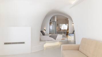 Presidential Suite, Balcony, Sea View | 1 bedroom, in-room safe, individually decorated, individually furnished