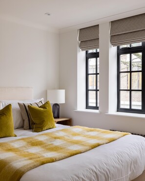 Room - The Fulham Broadway Apartment (London)