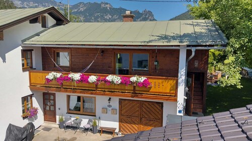 Frisch renoviertes Apartment im Erdgeschoss mit Blick in den Garten