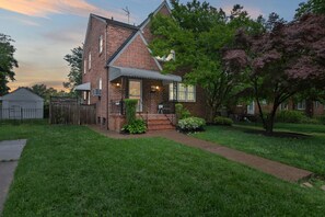 Front of property - Stately 5BR Historic Retreat CozySuites (Alexandria)