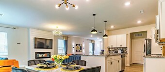 Special Deal! Luxury Raleigh 4bd HOME, Sleeps 6,Baby & pet, 15min DT,EV Charger