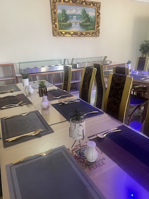 Restaurant - Francinesplace Hotel (Uyo)
