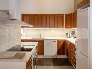 Fridge, microwave, dishwasher, highchair