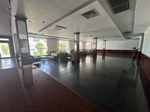 Quầy tiếp tân