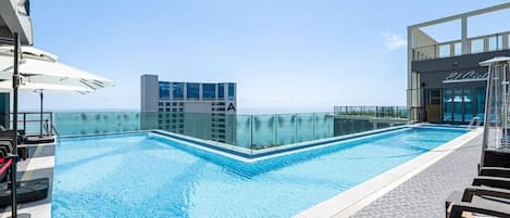 Piscina en la azotea