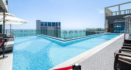 ELBON the Stay X BONA Travel