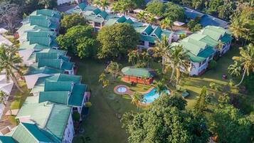 Apartemen, 3 kamar tidur, kolam renang pribadi, pemandangan kebun | Pemandangan dari properti