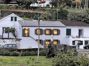 Exterior - Casa da Esquila 1 (São Roque do Pico)