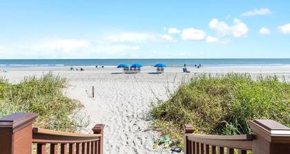 Amazing Oceanfront 2 Bdrm Condo 5th Floor