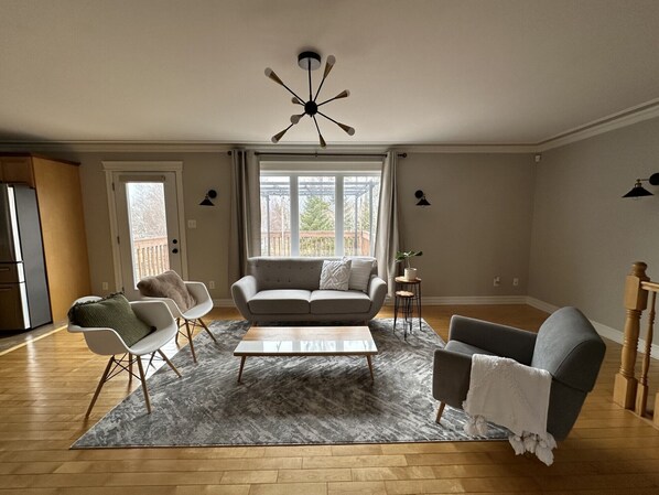 Smart TV - You will be close to everything when you stay at this centrally located place (Dieppe)