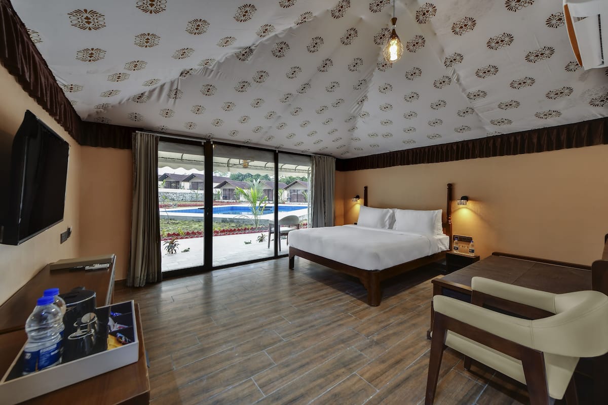 Luxury Tent | 1 bedroom, soundproofing, free WiFi