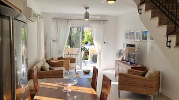 House | Living area | TV