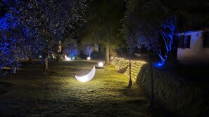 Property grounds - Stunning private villa for 7 guests with WIFI, private pool, TV and veranda (Cetona)