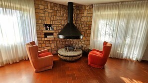 Interior - Wonderful private villa for 7 guests with private pool, WIFI, TV and veranda (Cetona)