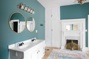 Interior - Relaxing 3BR • Pet-Friendly Poolside Retreat (Montgomery)