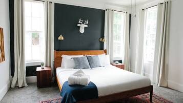 3 soverom, skrivebord, strykejern/-brett og wi-fi (inkludert)