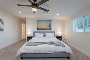 4 chambres, fer et planche à repasser, lit parapluie, Wi-Fi