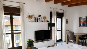 2 slaapkamers, een strijkplank/strijkijzer, wifi, beddengoed