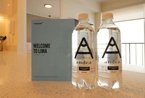 シャワー、ヘアドライヤー、タオル