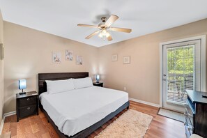 1 bedroom, iron/ironing board, free WiFi, bed sheets - Affordable Condo Near Ball Tournament Field with Pool (Gulf Shores)