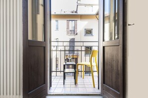 Interior - Easylife-Bright apartment in the GaribaldiFS area (Milano)