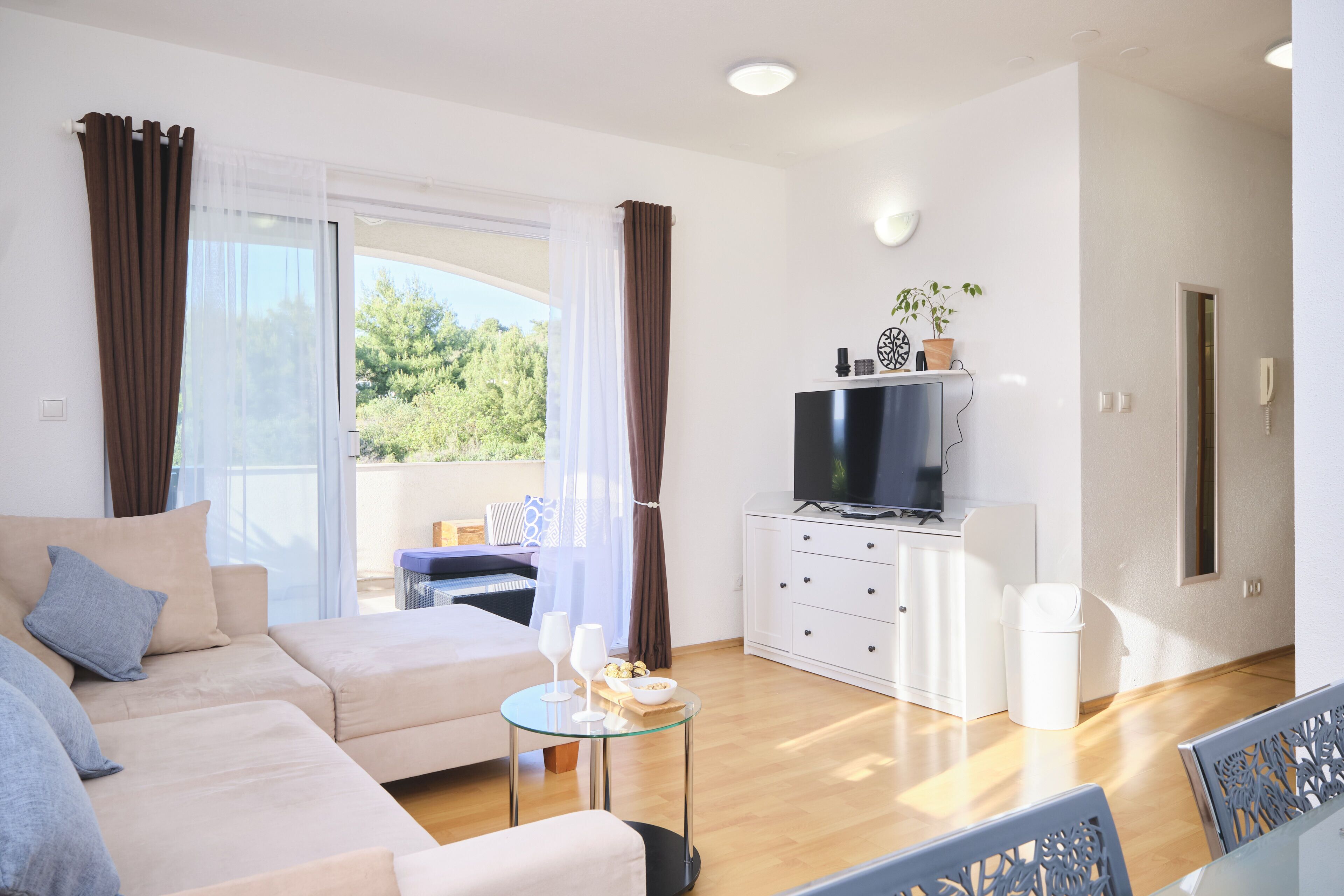 Apartment, Balkon, Meerblick | Wohnbereich | Smart-TV