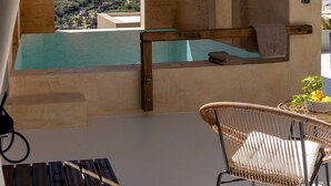 Outdoor pool - Gaea Dream Villas Complex (Tinos)