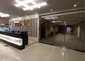 Reception - Celine Al Motamayza Apartments (Jeddah)