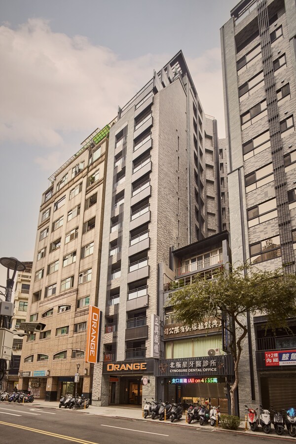 Orange Hotel Ximen Hanzhong - Taipei