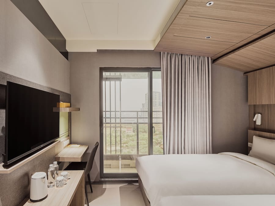 Superior Twin Room, City View | View from room