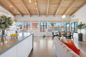 Televisio, takka, videopelejä