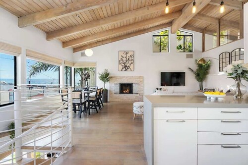 Luxe Retreat Steps to Beach & Shops | Free Parking