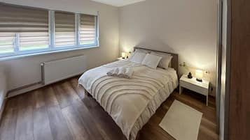 1 chambre, lit parapluie, Wi-Fi gratuit, draps fournis