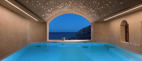 Piscine couverte