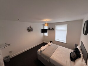 1 soverom, strykejern/-brett og wi-fi (inkludert)