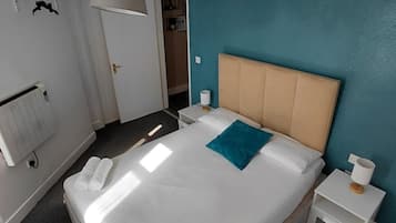 1 室のベッドルーム、アイロン / アイロン台、WiFi (無料)、ベッドシーツ