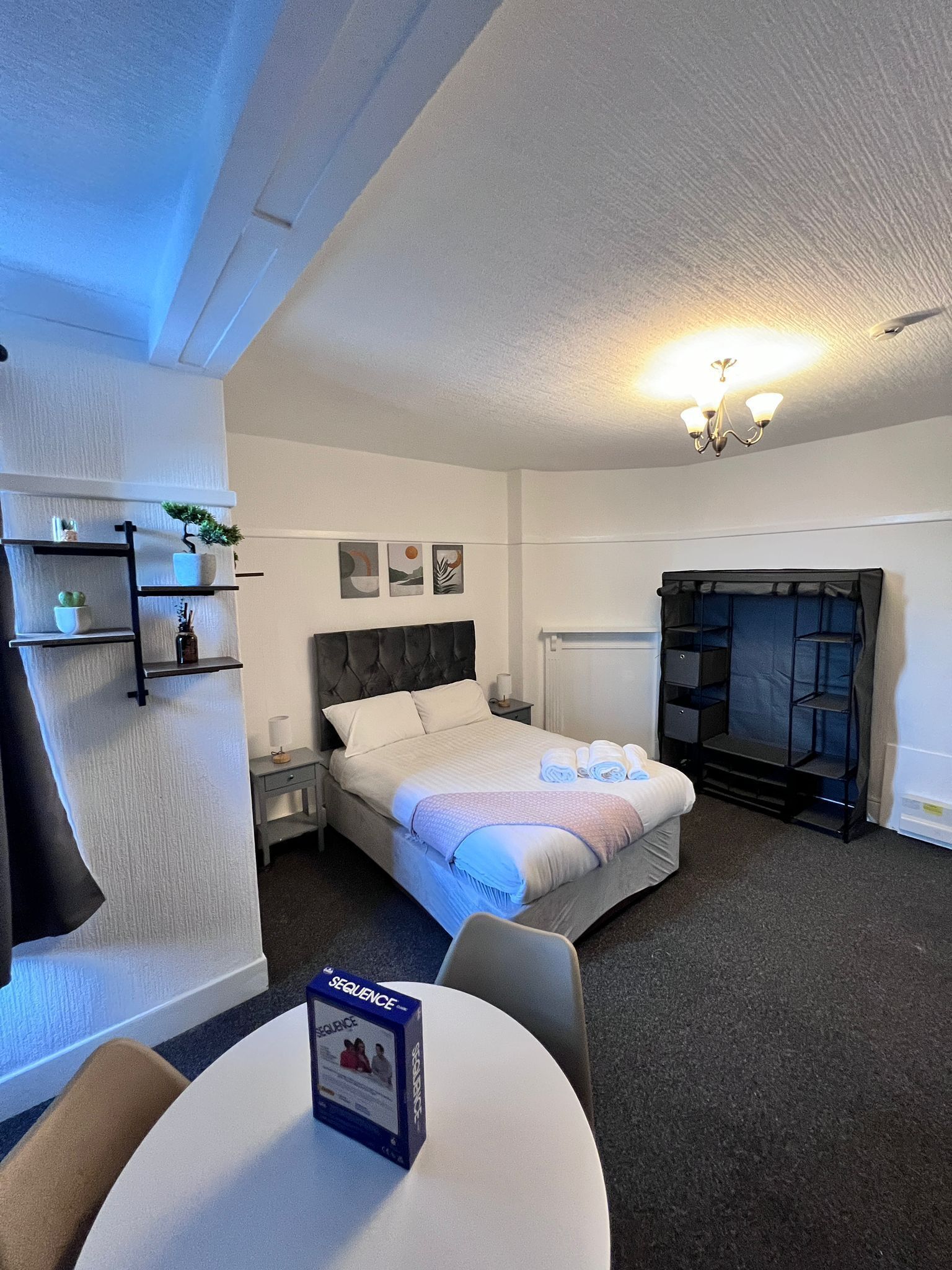 3 bedrooms, in-room safe, iron/ironing board, free WiFi