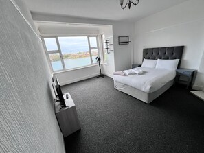 3 Schlafzimmer, Zimmersafe, Bügeleisen/Bügelbrett, kostenloses WLAN