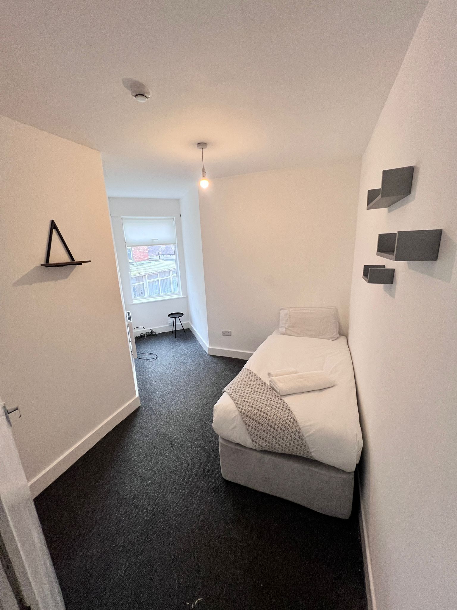 3 bedrooms, in-room safe, iron/ironing board, WiFi (free)