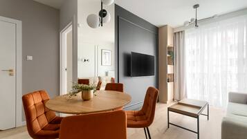 1 bedroom, iron/ironing board, cots/infant beds, free WiFi