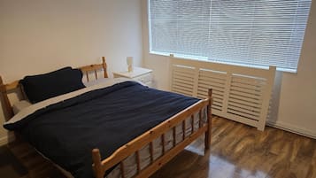 Casa | 4 quartos, Wi-Fi de cortesia, roupa de cama