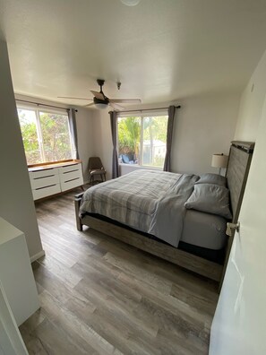 2 bedrooms, desk, iron/ironing board, free WiFi