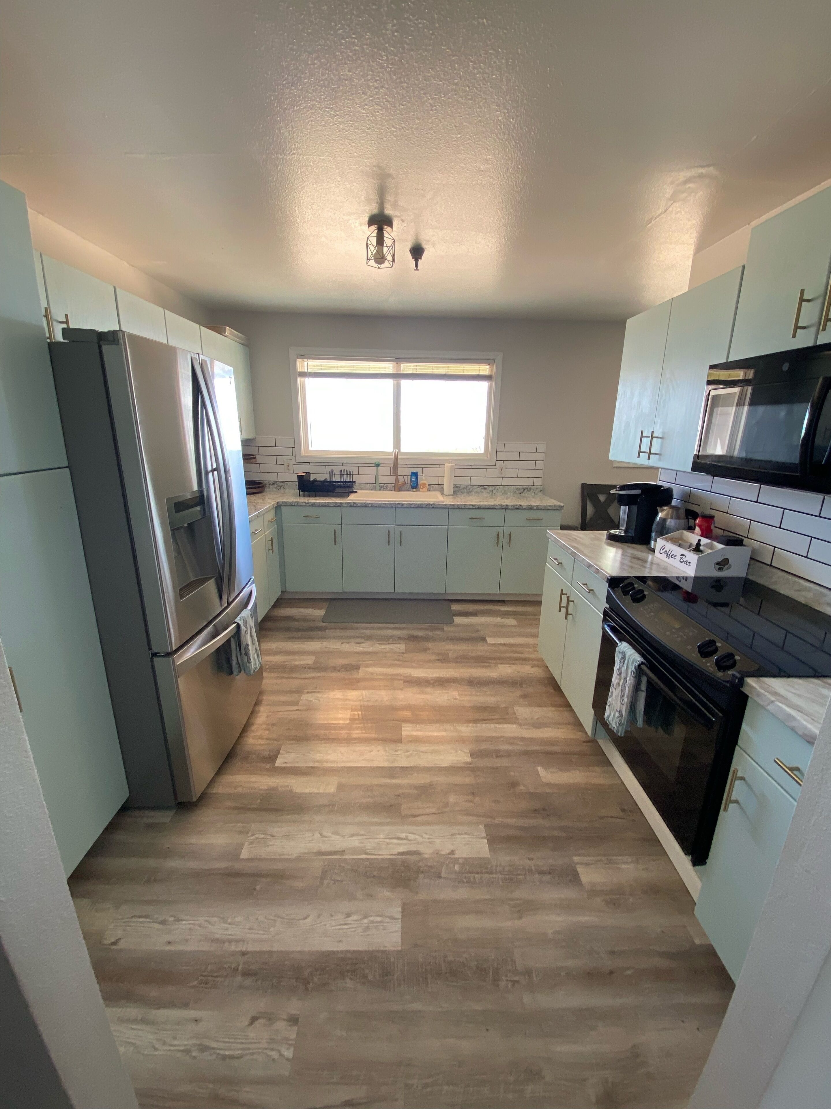 冰箱、微波炉、烤箱、炉灶