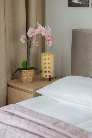 Departamento, 2 habitaciones, balcón | 2 habitaciones, escritorio y espacio para trabajar con laptop