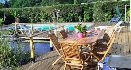 Maison avec piscine chauffée