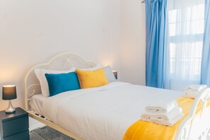 4 chambres, fer et planche à repasser, Wi-Fi gratuit, draps fournis
