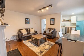 Interior - The Bannerman Park Suite and Loft (St. John's)