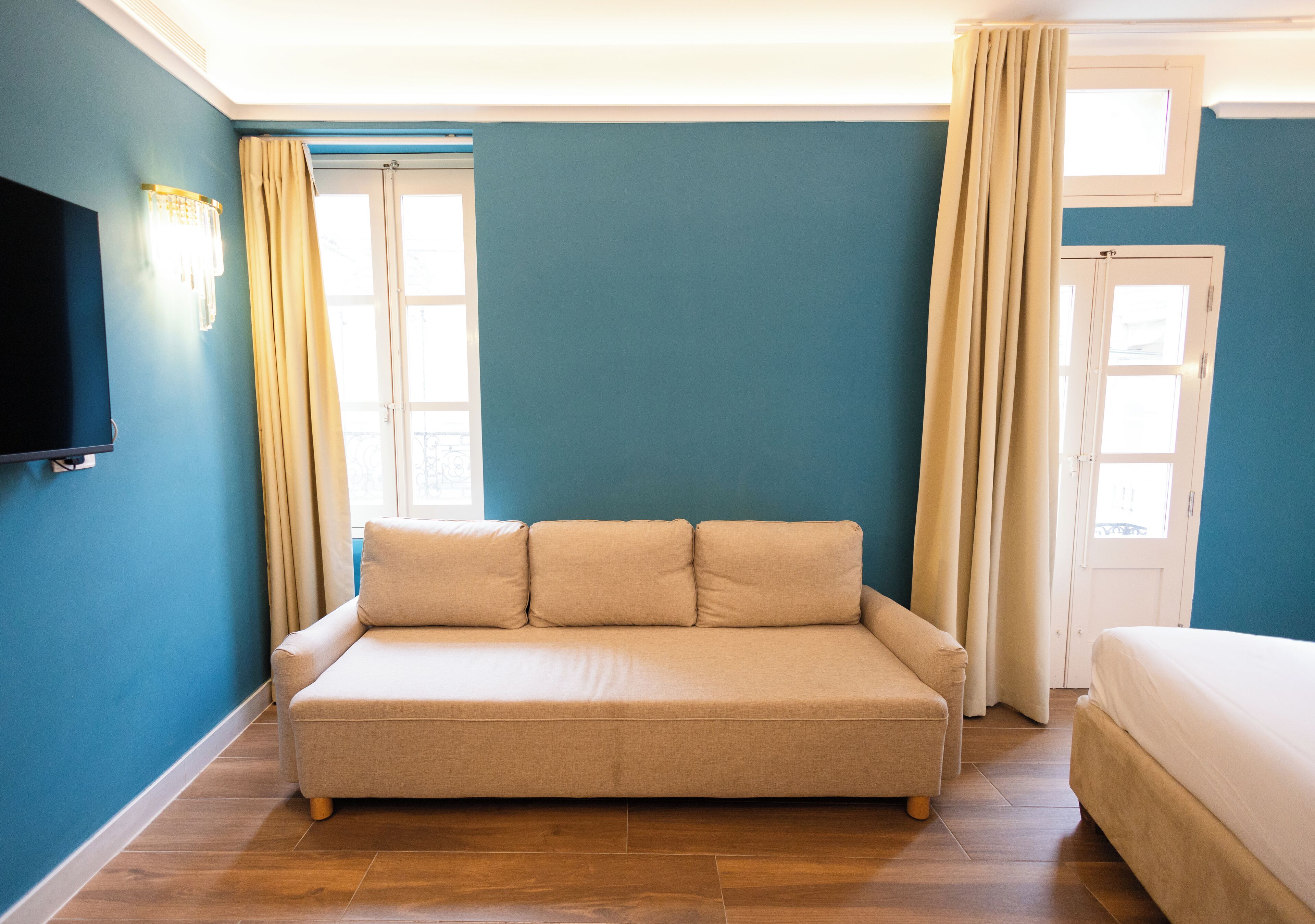 Photo - Mosta Stays by Zzzing