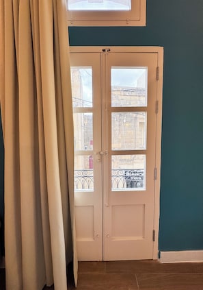 Family Double Room, Balcony, City View
